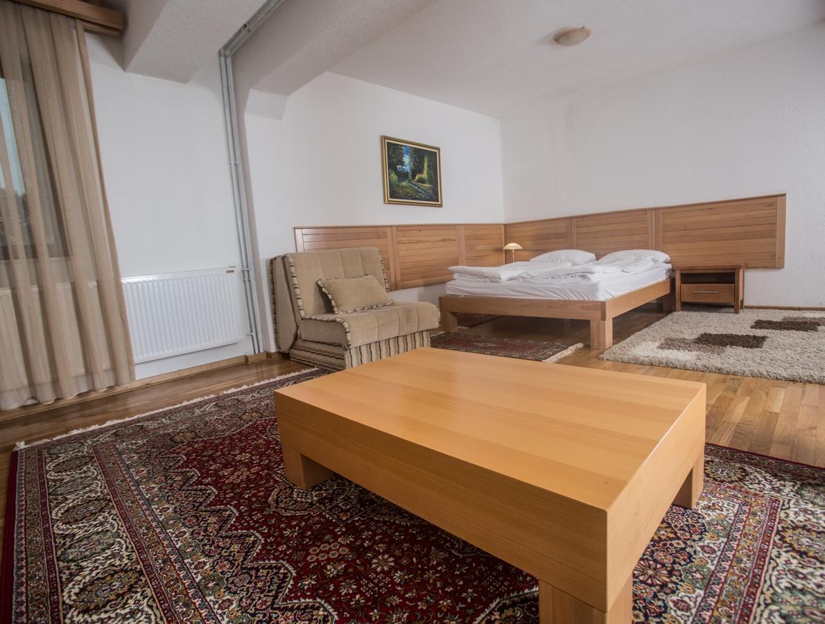 Hotel Borici Сеница Экстерьер фото